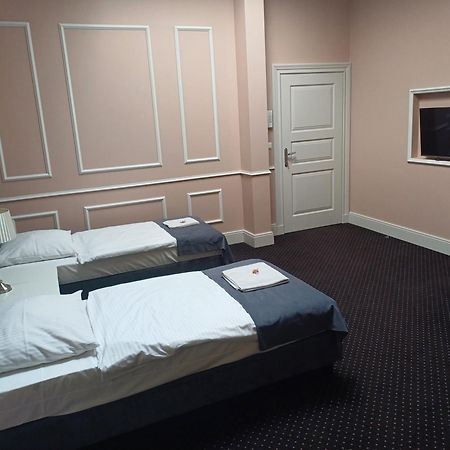 Aparthotel Platinum Apartamenty Иновроцлав Екстериор снимка