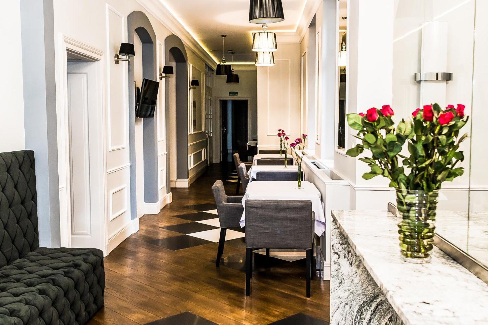 Aparthotel Platinum Apartamenty Иновроцлав Екстериор снимка