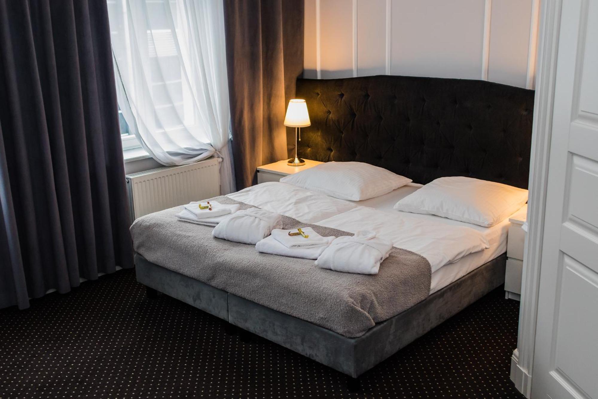 Aparthotel Platinum Apartamenty Иновроцлав Екстериор снимка