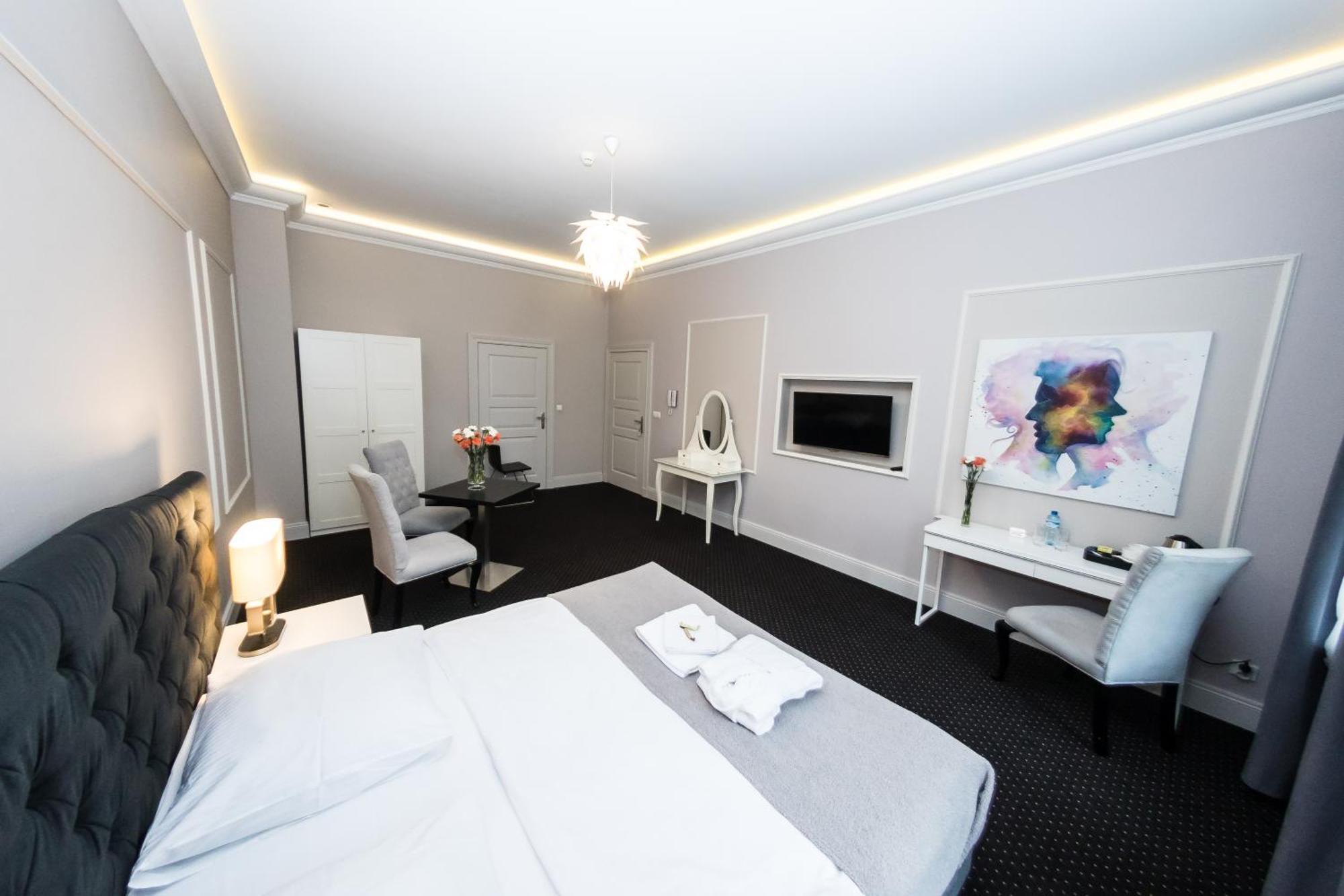 Aparthotel Platinum Apartamenty Иновроцлав Екстериор снимка