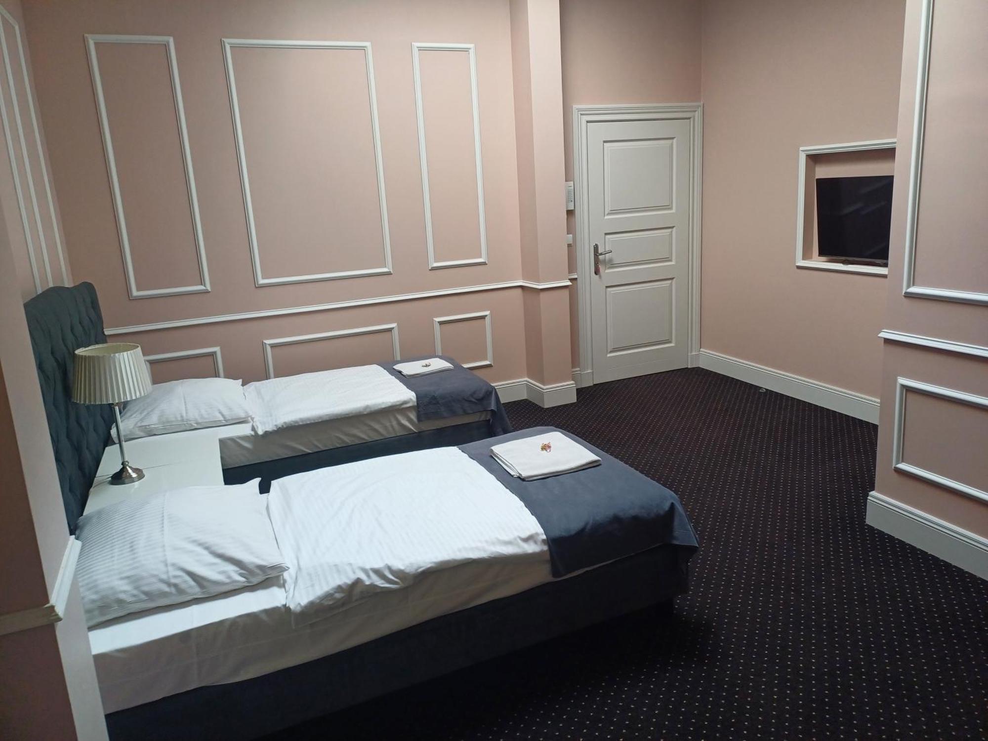 Aparthotel Platinum Apartamenty Иновроцлав Екстериор снимка